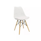 Commercial PU Cushion Outdoor Eiffel Dining Chair ISO9001 Certified