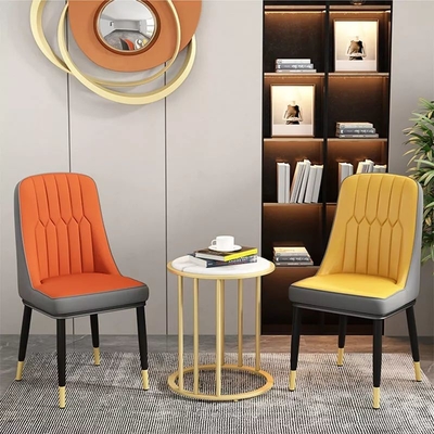 Minimalist Yastıklı Restoran Sandalyeleri Metal Makyaj Koltuğu Aşınma Direnci